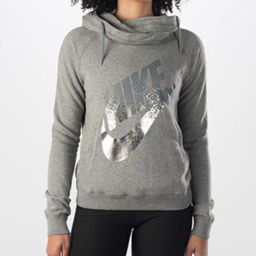 NIKE ✔️ Gray Metallic Logo Sweatshirt Size: M
